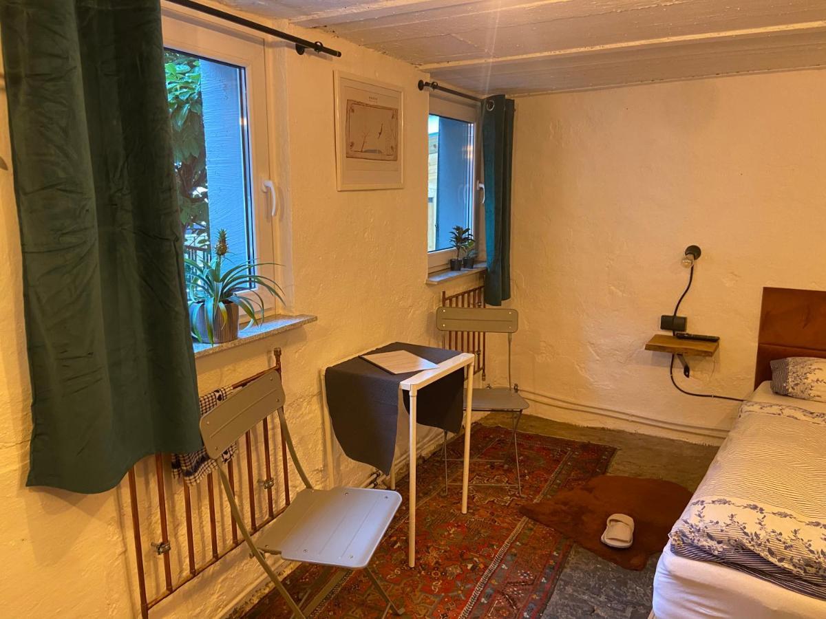 Art Boutique Budget Apartment Im Hinterhof Menden Altstadt Exterior photo
